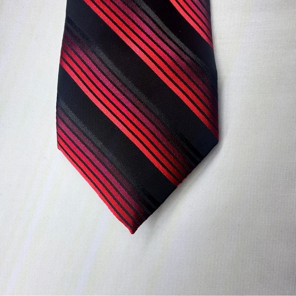 JF J.Ferrar Red and Black Diagonal Stripe Tie